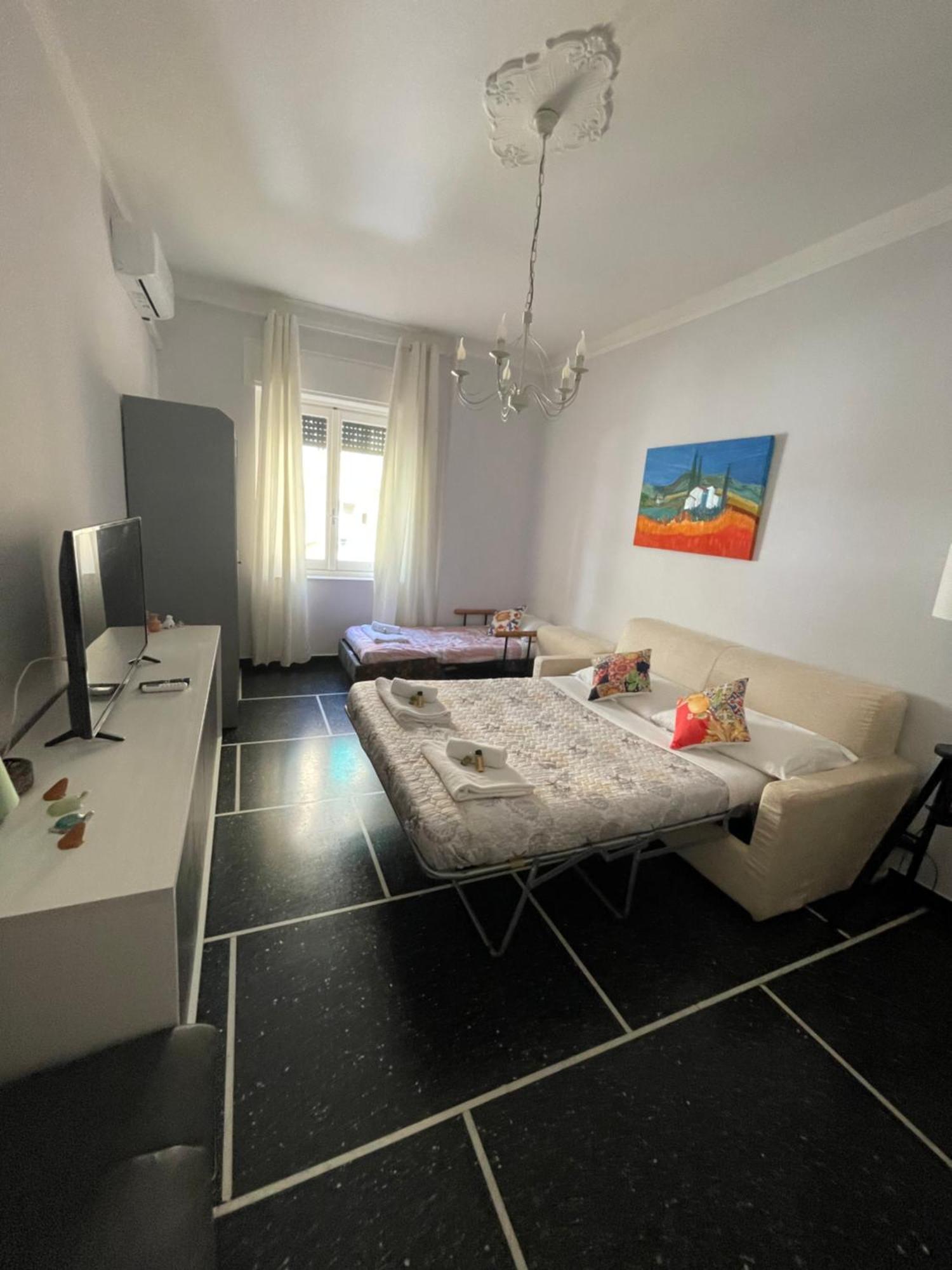 Apartment Molo Genoa